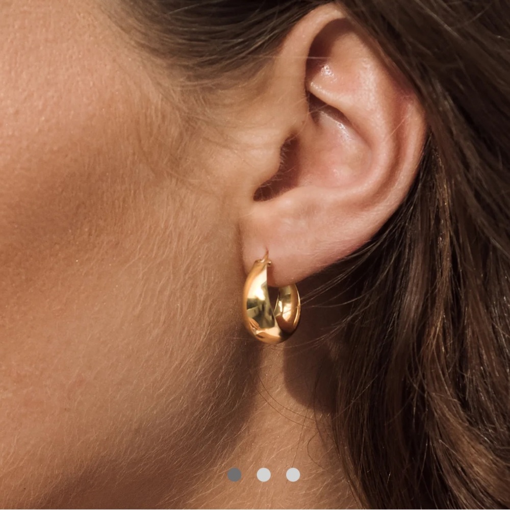 Linjer Chunky Gold Hoop Earrings - Jorunn | With Box & Bag | Gently Used